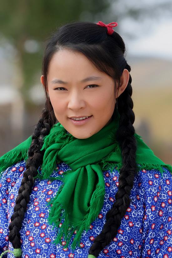 资料图片:电视剧《大院子女》第二批剧照(424)