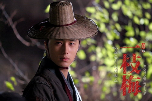 资料图片:韩剧《一枝梅归来》第三批剧照(19)