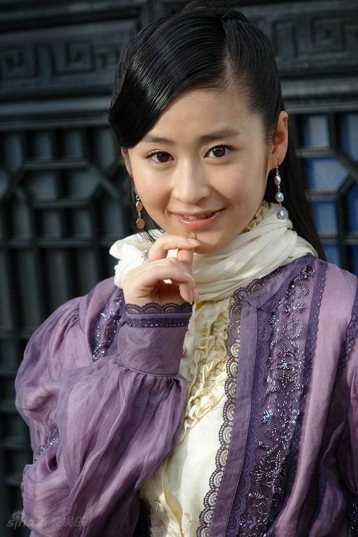 下载特区 电视剧《翡翠凤凰》专题 > 正文  看明星八卦,查影讯电视