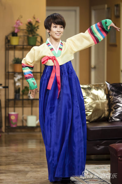 谢楠出演即兴情景喜剧化身大长今组图