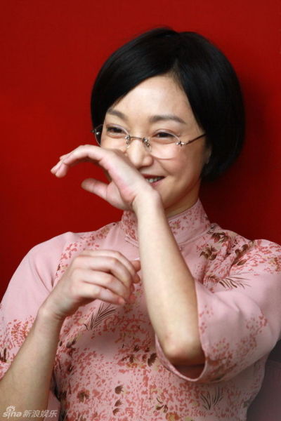 资料:《建党伟业》角色之王会悟(周迅饰)