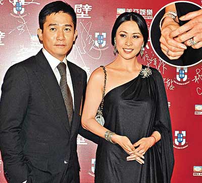 刘嘉玲珠光宝气撑场未婚夫 请来白龙王证婚(图)