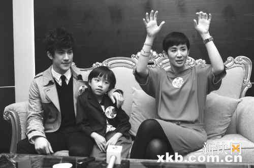 片中两兄弟李廷治和钟绍图,一个