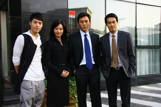 唐振刚新片演兄弟情 不愿被定型再拍同志片(图)_影音娱乐_新浪网