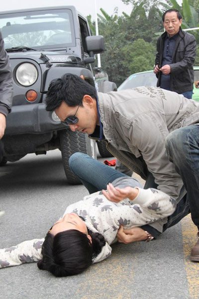 立威廉片场"英雄救美"《柠檬》"王子变平民"