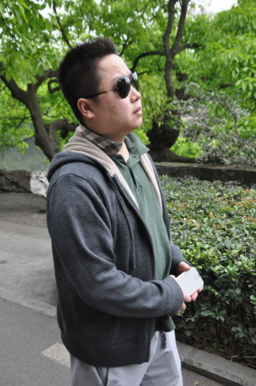 管晓杰走访大学校园