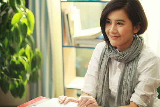 《4楼b座》夏梓桐扮丑 饰呆萌平胸女作家