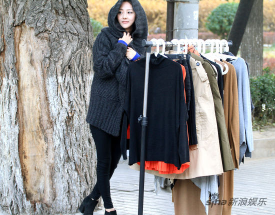 《南爱》沈秋雨被疑地铁口摆摊 片方否认