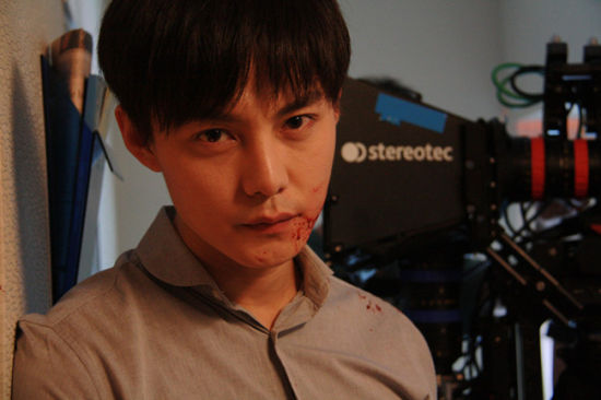 绝命航班人气走高尹正演绎兄妹情深