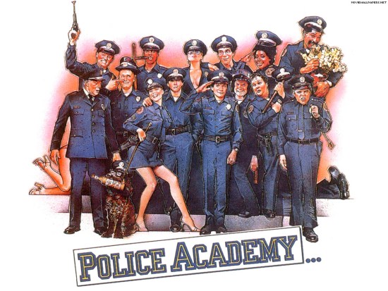 不少七八十年代的电影电视剧纷纷得到机会"重生《警察学院(police