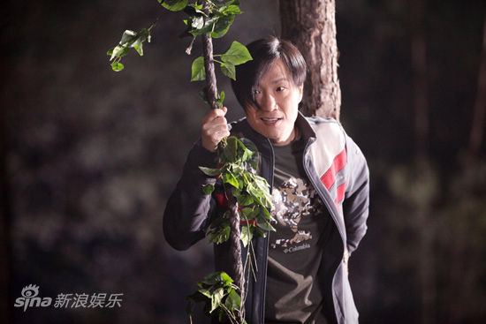 《无价之宝》曝剧照 郑中基"绿叶犀利哥"造型