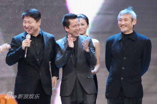 图文:《首映》慈善跨年晚会