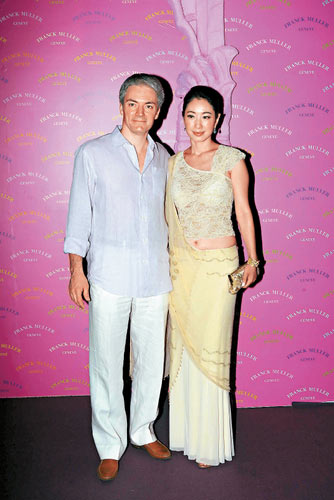 荣雪梅投资四川助重建 地震中痛失两亲人(附图)