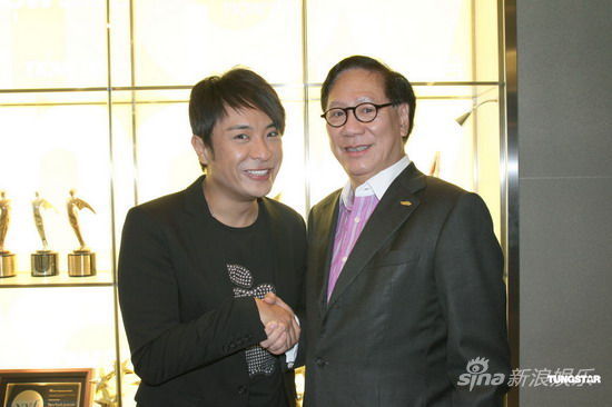 梁思浩与郑经翰签下三年合约 十月开工欲当no.