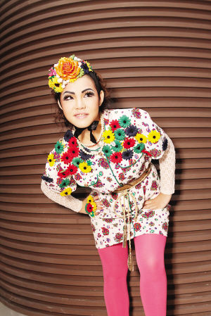 专访网络红人hold住姐:其实我是90后(图)