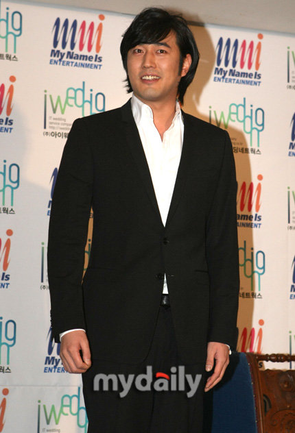 赵汉善举行结婚发布会 自曝未婚妻已怀孕3月