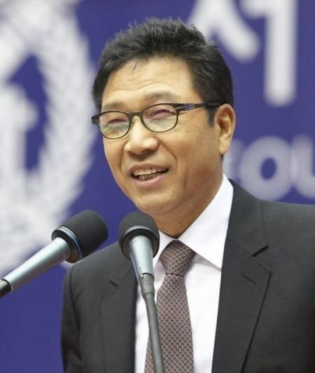 【2014.03.28】【明星】曝李秀满美国购豪宅非法转移资金 sm否认