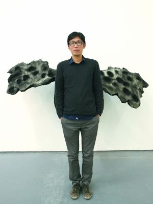 当代艺术家徐震不避讳炒作 赞陈冠希创作能力强_影音娱乐_新浪网