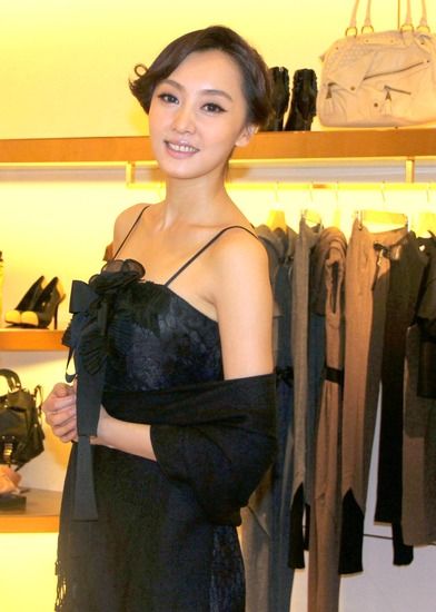 刘洋亮相澳门时尚发布高挑身材显国际范儿图