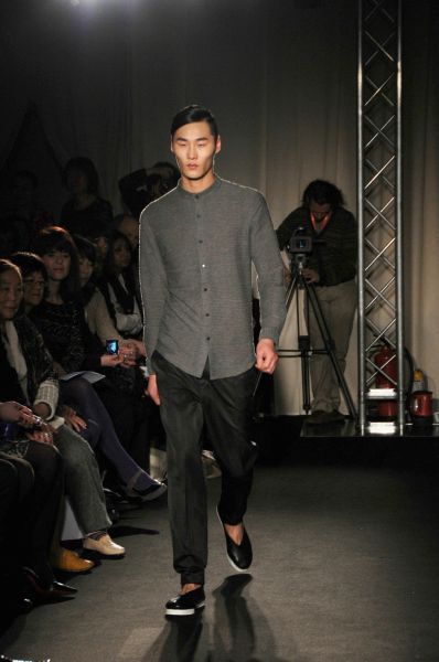 超模李振亮相伦敦时装周 东方脸气质受捧(图)