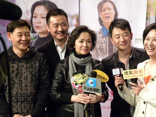 组图:《媳妇》带来相亲风 李坤霖成少妇杀手