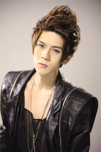 高宇段黄巍董玉峰