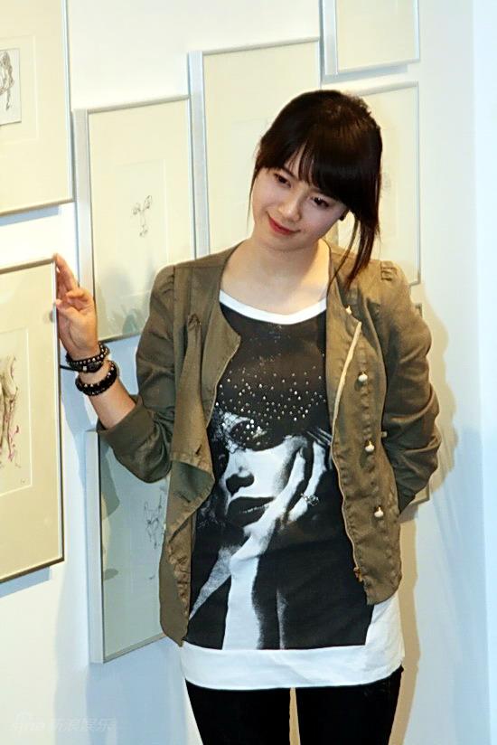 图文韩星具惠善开画展具惠善优雅知性