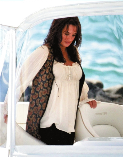 佩内洛普怀孕4个半月 今年7月与男友低调完婚