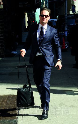 乔西查尔斯告别傲骨贤妻转型当导演