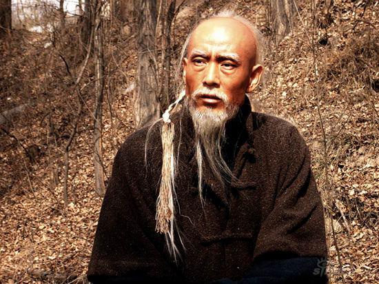 资料图片:《天地民心》--成泰燊表演入木三分