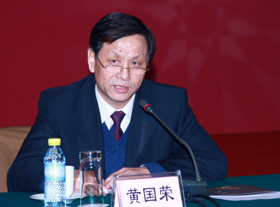 《城北人》北京发布会 梁静改戏路演中学女教师