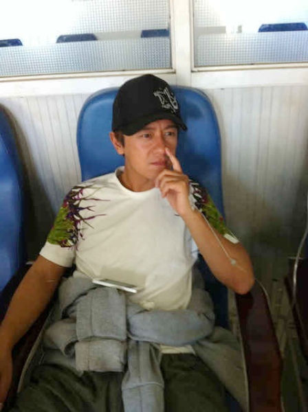 陈浩民病倒不忘搞笑元芳体安慰众人