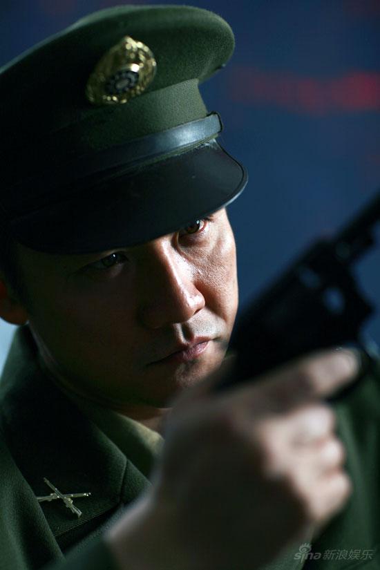 黄志忠孤独入戏道《人间》 以信仰立住角色魂魄