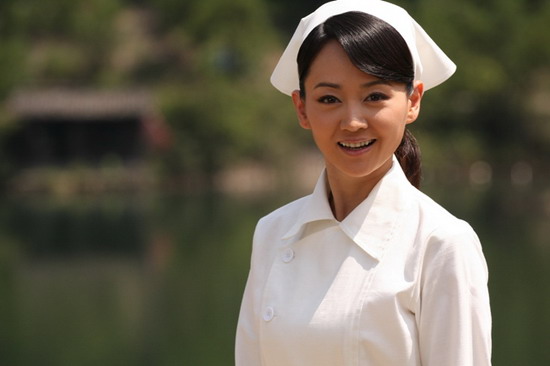 张定涵牵手保剑锋 《再见艳阳天》演绎生死恋