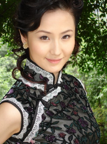 《雾都魅影》登陆btv 蓝燕独占万绿丛中一点红