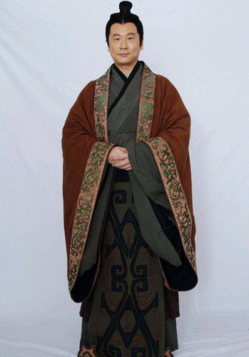 正在央视八套热播,虽然被批"雷人",但收视一直很高,剧中赵高的扮演者