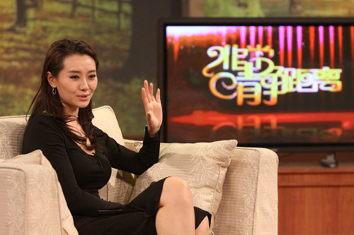 爱戴对话李静首次正面回应绯闻事件爱戴对话李静首次回应"插足"风波