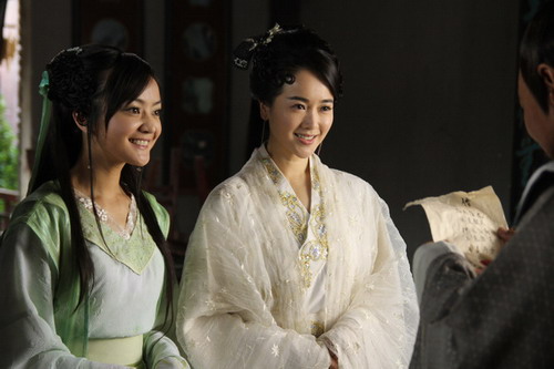 戴君竹回应"小青是同性恋":她纯粹是个90后