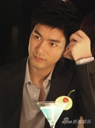 龚海铭拍新剧 《云上的诱惑》片场现"黄晓明"