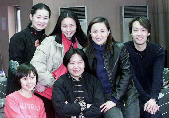 田沁鑫做客某节目畅聊跨界执导的电视剧《生死桥》《生死桥》演员