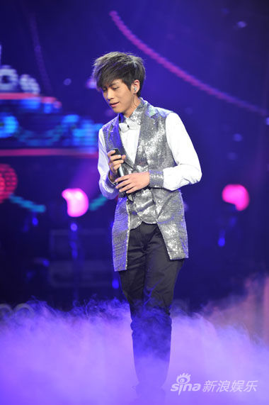 武艺亮相山东卫视《歌声传奇》预热新ep