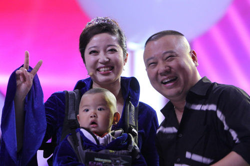 《脱颖而出》执着女重返舞台 小郭德纲搞笑