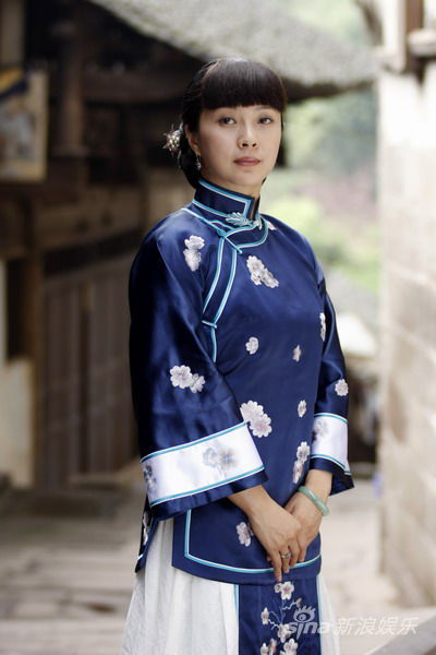 苏岩接受记者采访《川西剿匪记》苏岩现场展示变脸