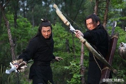 胡东饰演单雄信