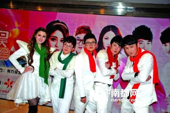 1月26日,南方电视台tvs3综艺频道的娱乐杂志式节目《桌桌有娱》为庆祝