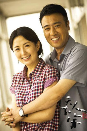 《天下人家》近日在上海电视剧频道正式播出,著名演员杨童舒,于和伟在