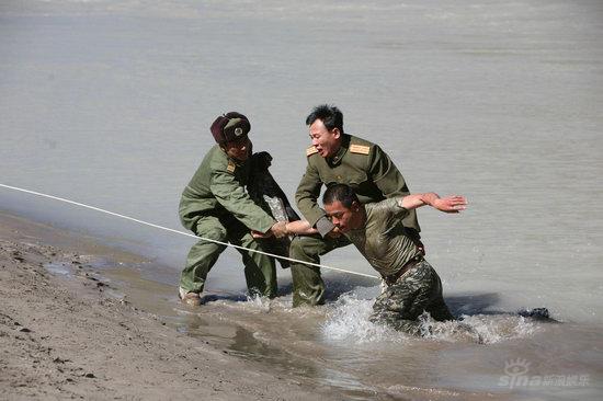 王挺《兵鋒》艱苦拍攝驚險刺激不斷(組圖)