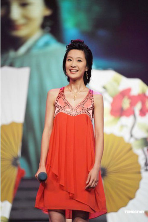 组图:大史湘云马晓灿节目中大秀高难度健美操