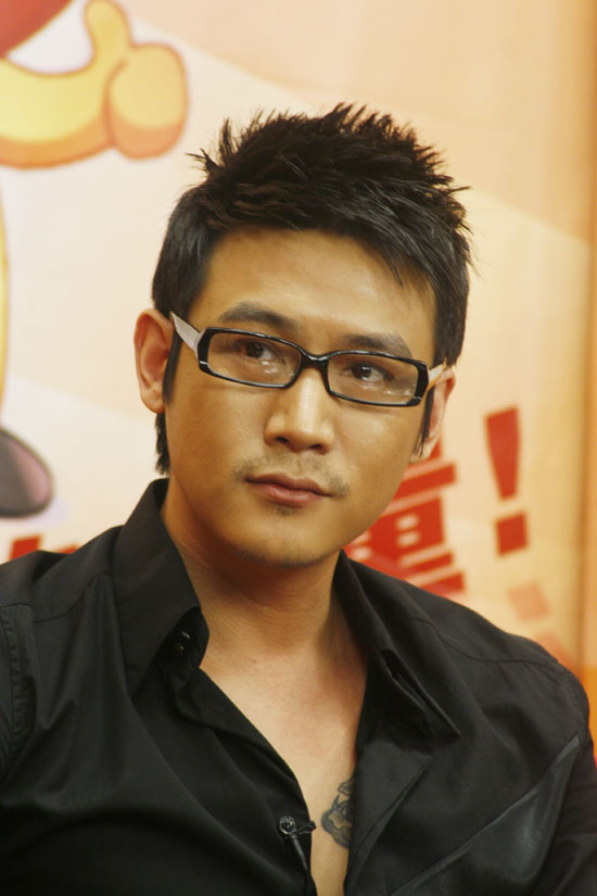 图文陆毅隋俊波聊夜幕陆毅眼镜look扮酷