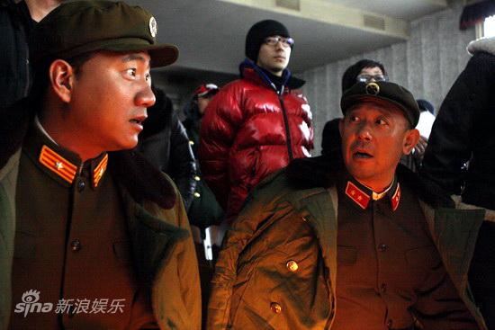 图文金婚风雨情杀青胡军和姜文